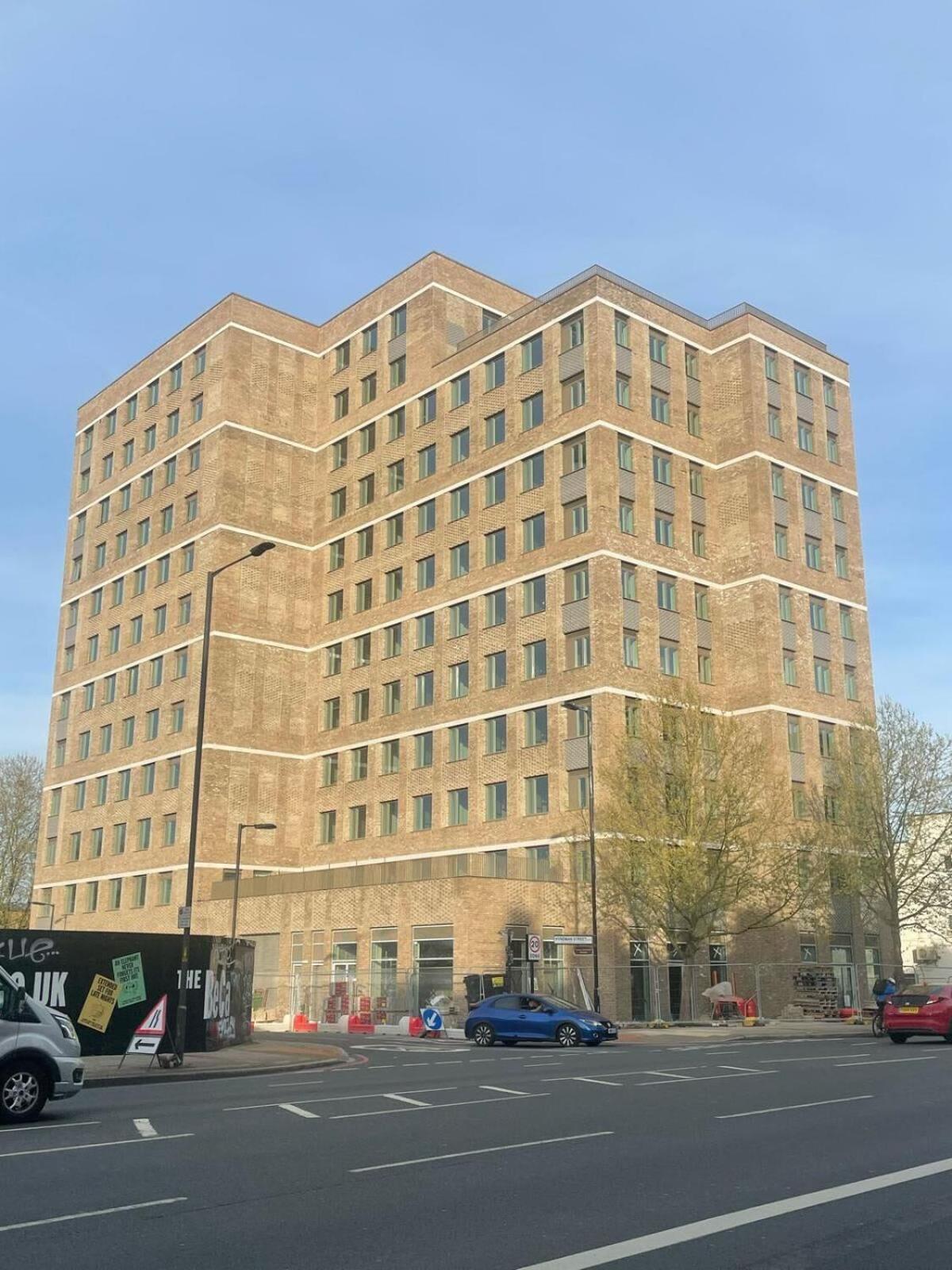 Апартаменты For Students Only Old Kent Road Лондон Экстерьер фото